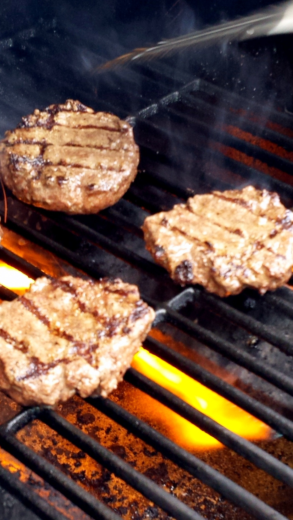 Hamburgers On The Grill
 5 Tips For A Perfect Burger