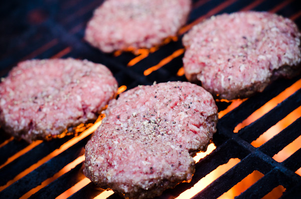 Hamburgers On The Grill
 How to Cook Hamburgers on a Grill