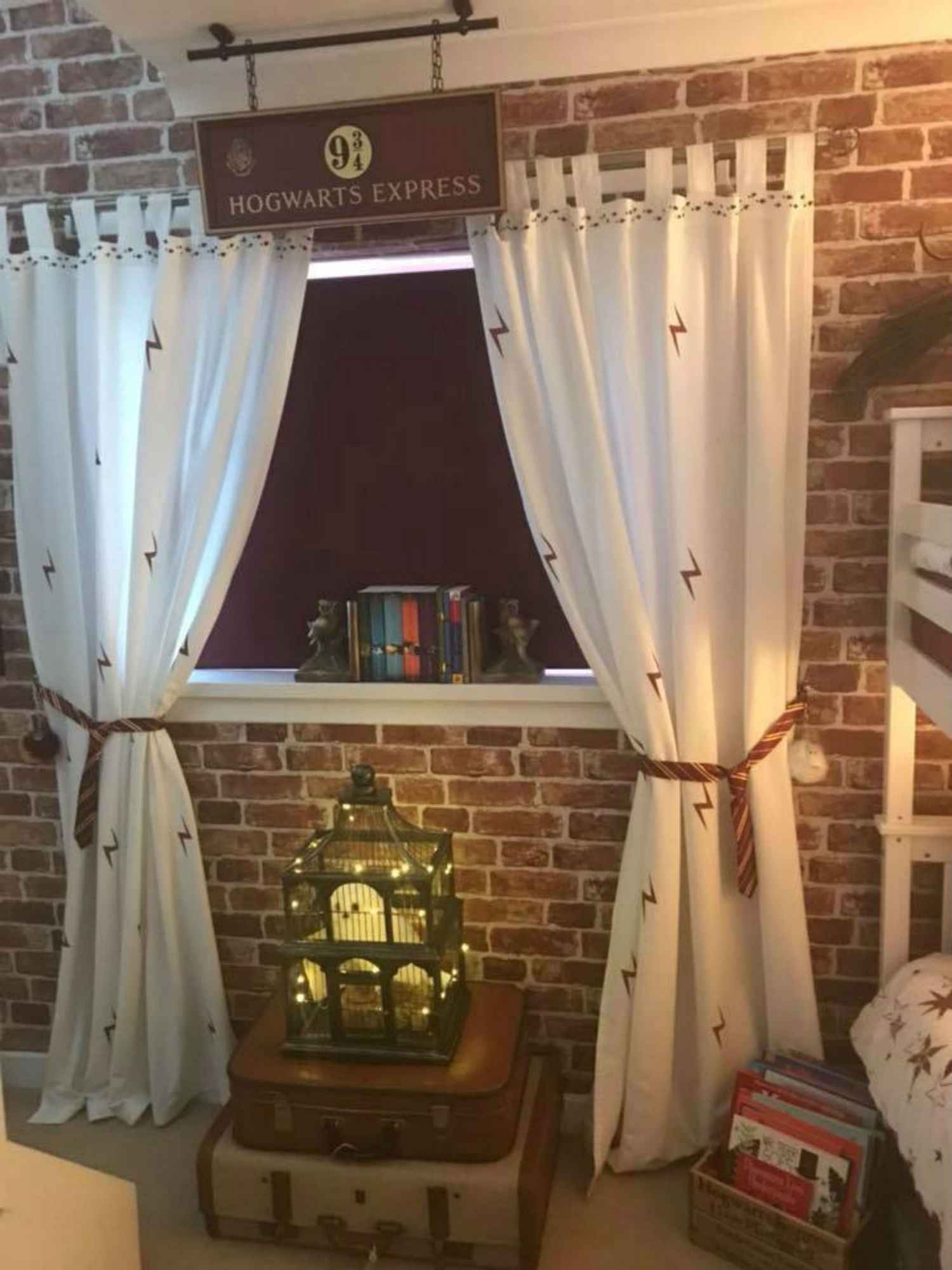Harry Potter Bedroom Wallpaper
 Mum creates amazing Harry Potter bedroom for boys while