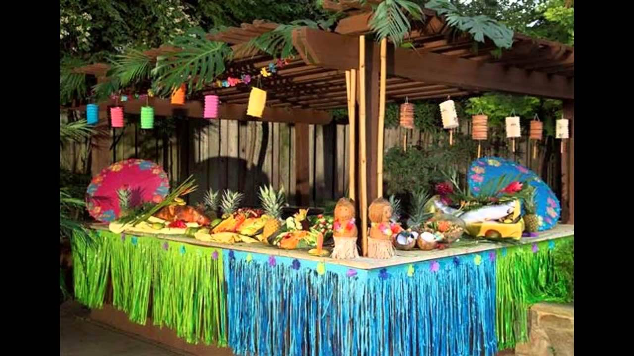 Hawaiian Birthday Decorations
 Colorful Hawaiian party decorations