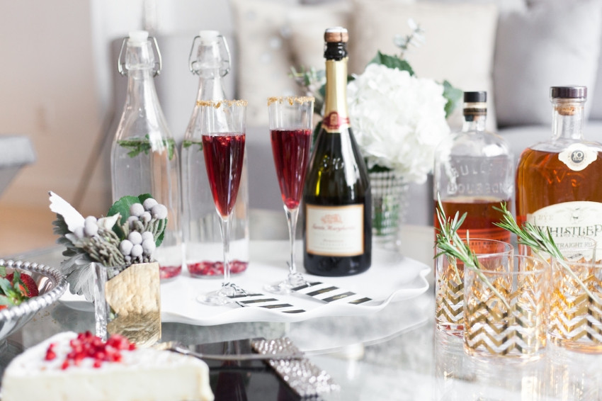 Holiday Cocktail Ideas Christmas Party
 Host a Holiday Cocktail Party Ideas Champagne Holiday