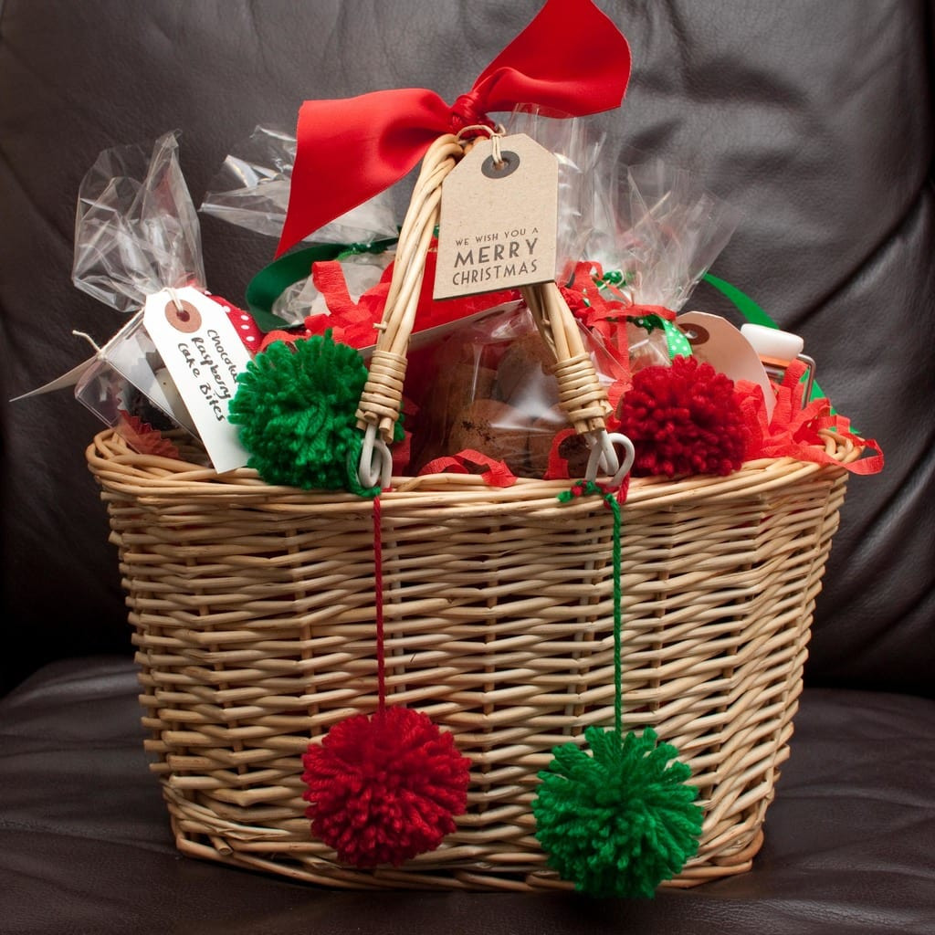 Holiday Gift Basket Ideas Diy
 3 DIY Holiday Gift Baskets for Everyone You Love College
