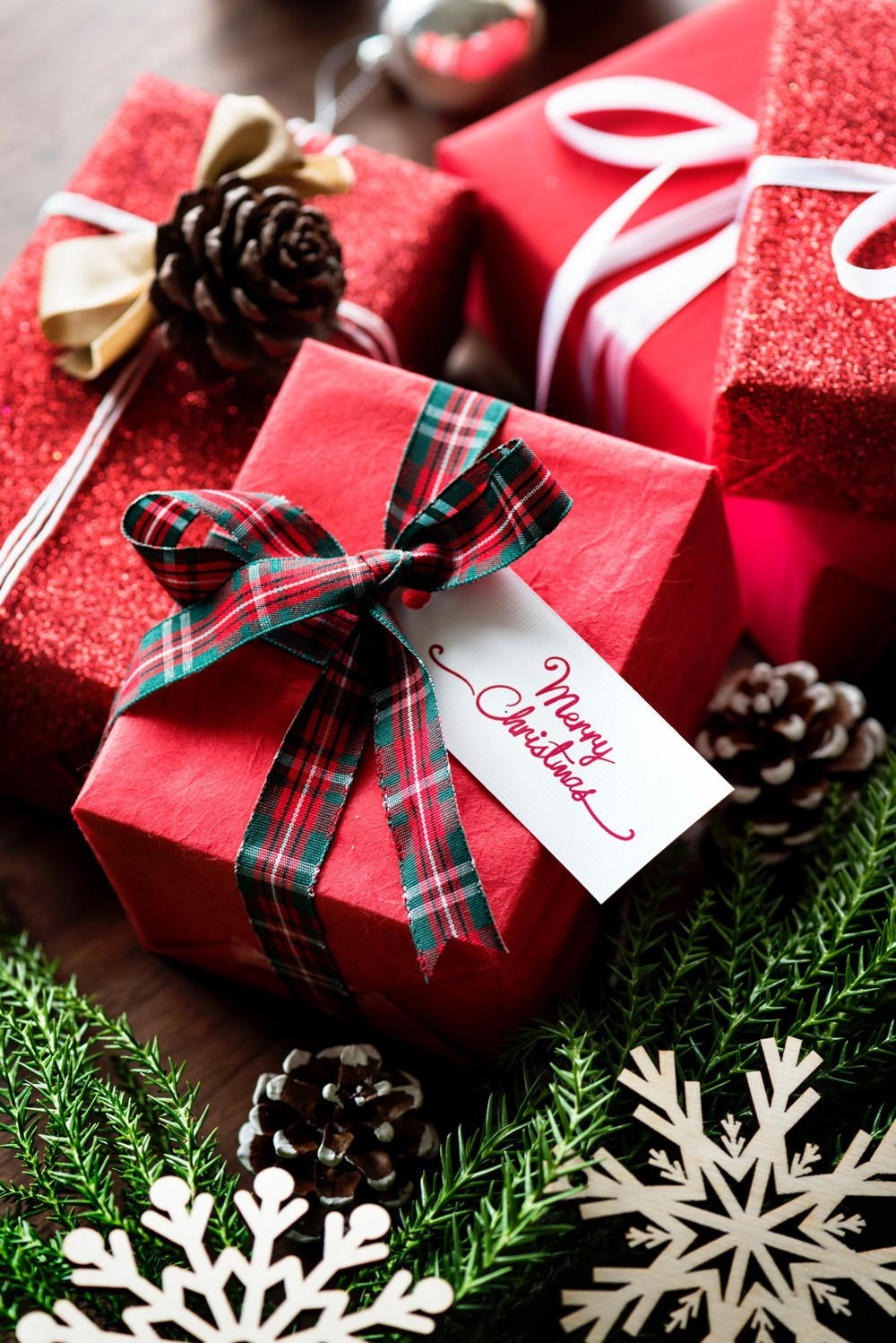 Holiday Gift Ideas For Employees
 65 Christmas Gifts for Employees Ideas Some Events