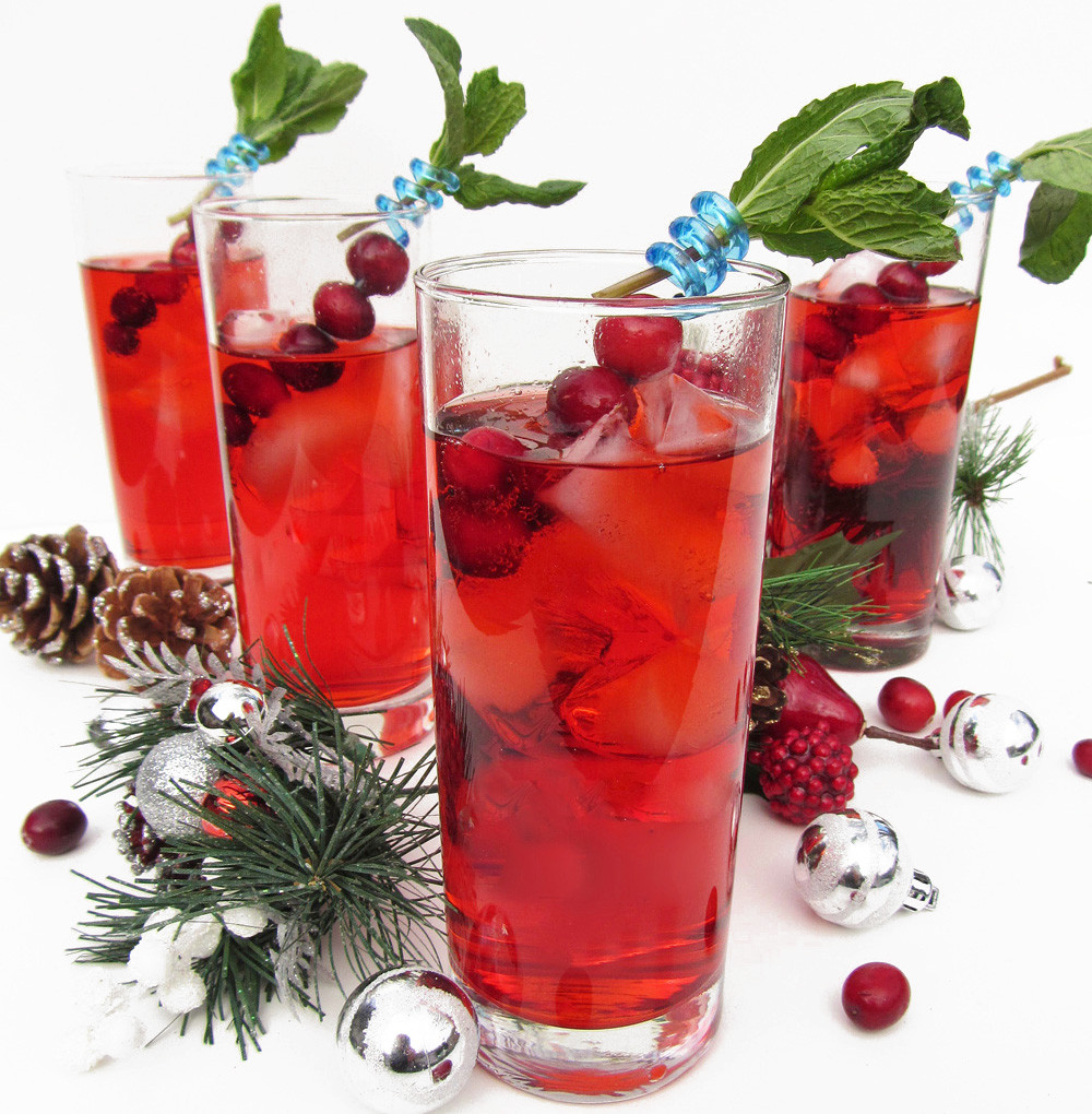 Holiday Gin Drinks
 Christmas Mocktails – alcohol free cocktails – Aquarius