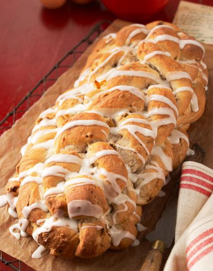 Holiday Quick Bread Recipes
 30 Scrumptious Holiday Breakfast Breads