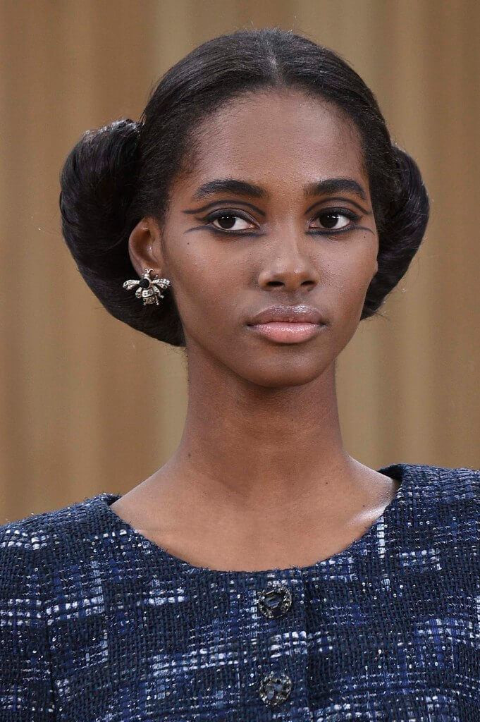 Homecoming Hairstyles For Black Girls
 Black Prom Hairstyles 12 Easy Styles for Girls with