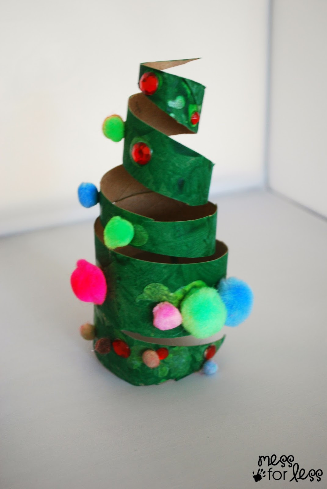 Homemade Crafts For Toddlers
 Christmas Crafts for Kids Cardboard Tube Christmas Tree