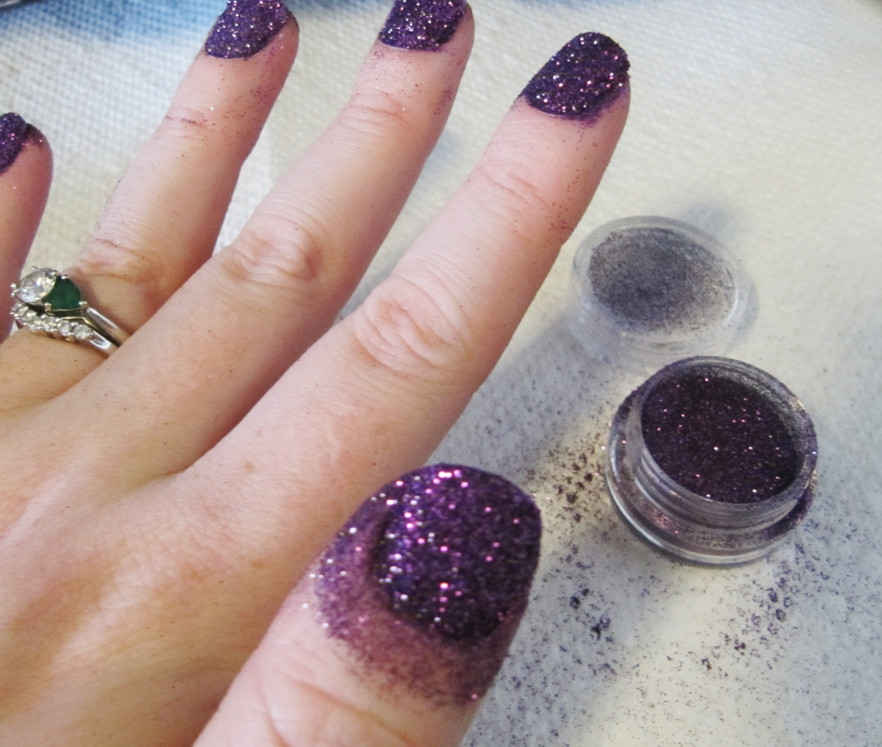 How To Glitter Nails
 manicure for short nails