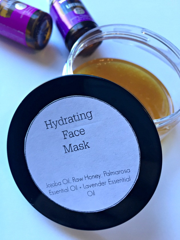 Hydrating Face Mask DIY
 DIY Hydrating Face Mask Using Essential Oils