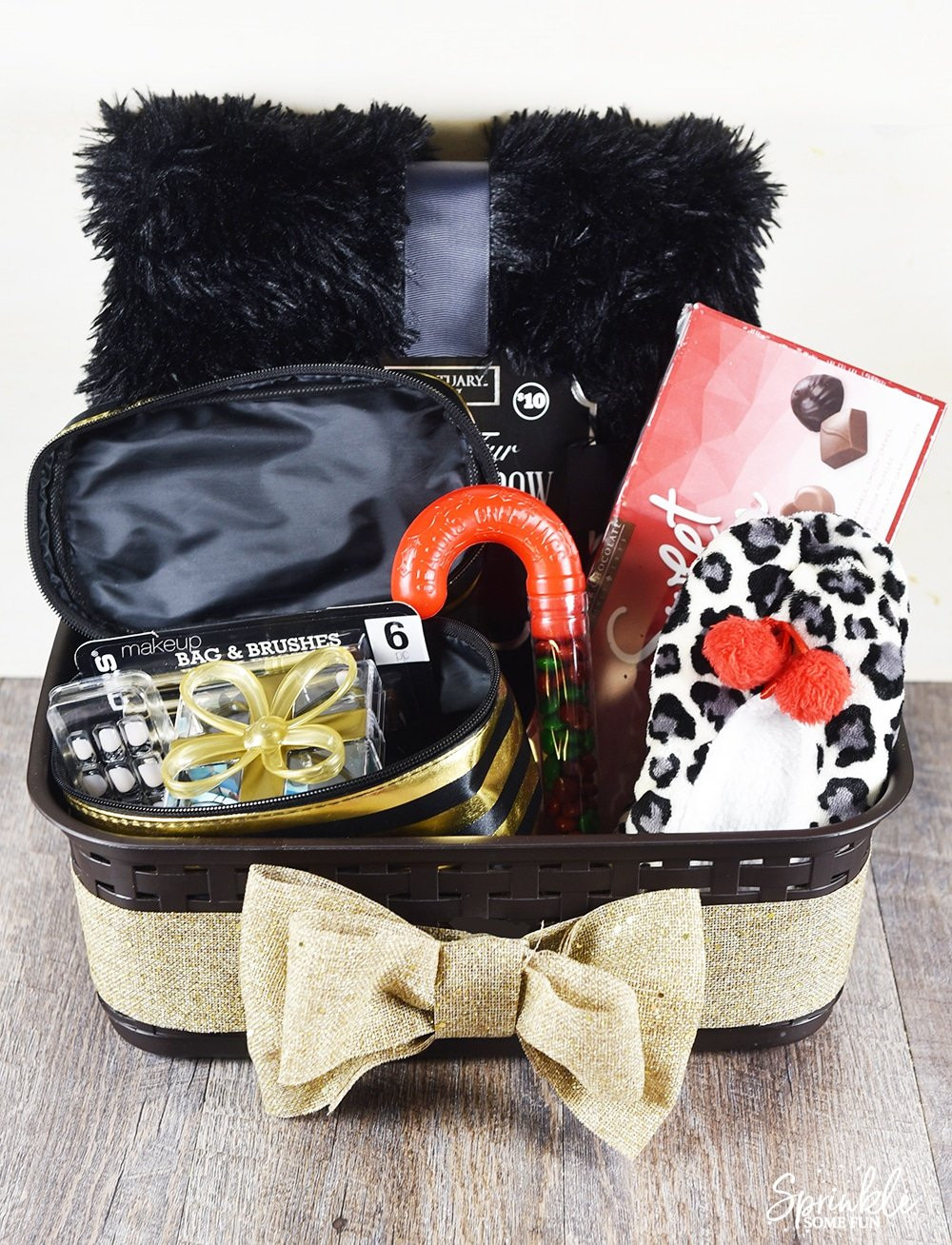 Ideas For Gift Baskets
 DIY Holiday Gift Basket Idea for Teen Girls ⋆ Sprinkle