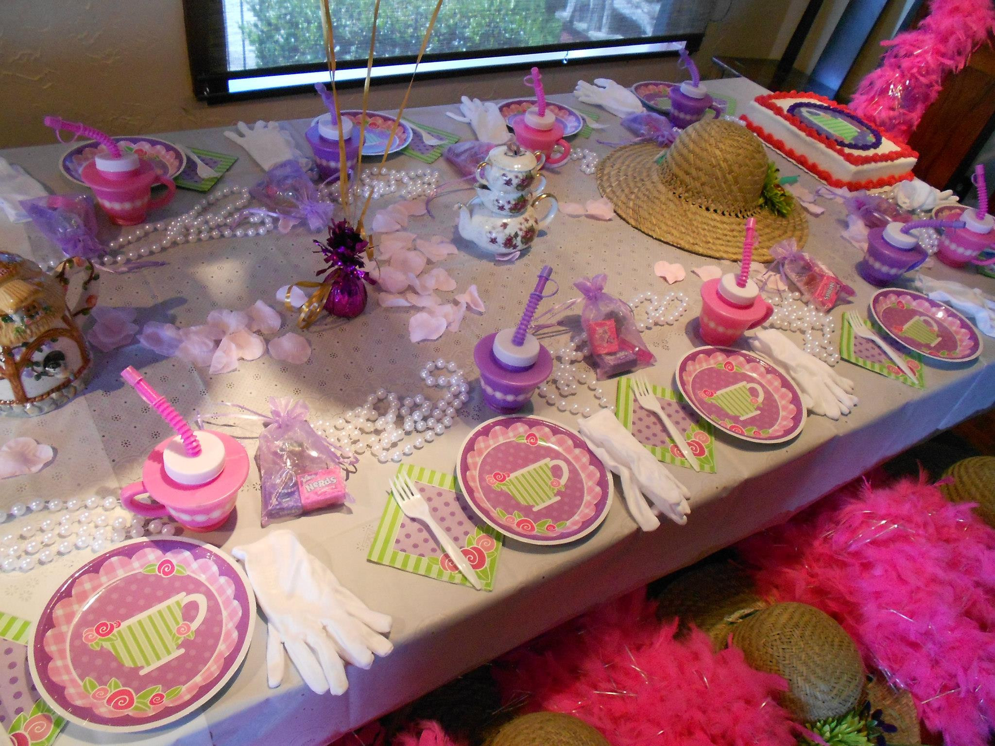 Ideas For Little Girls Tea Party
 Girls Tea Party is a Good Chance to Relax a Bit