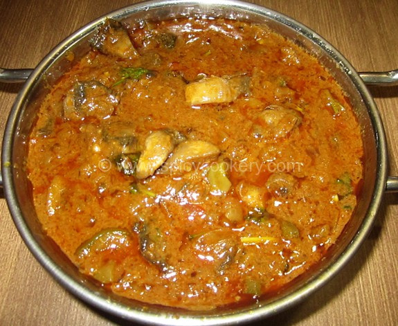 Indian Mushroom Recipes
 Mushroom Tikka Masala – Spicycookery