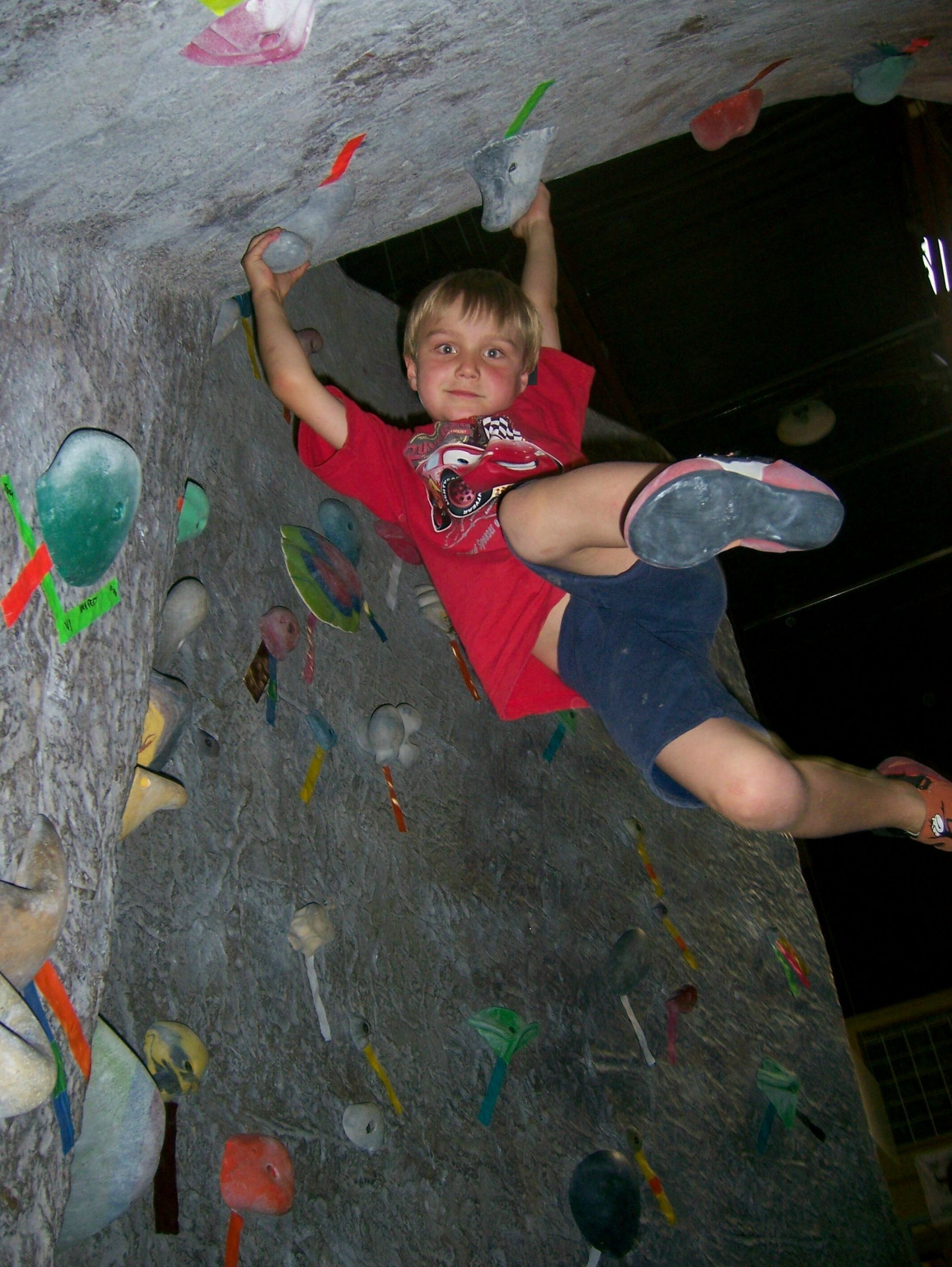 Indoor Kids Climbers
 File Indoor Climbing Kid Wikimedia mons