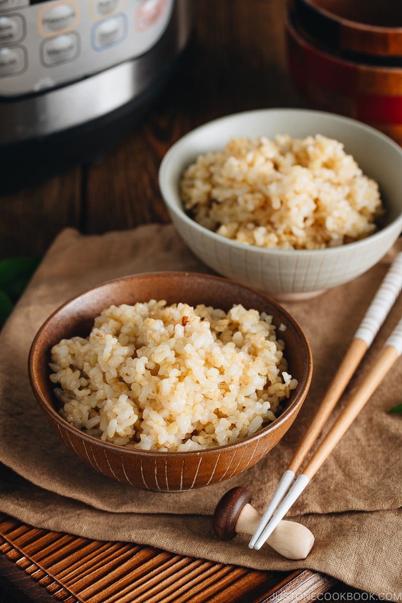 Instant Pot Long Grain Brown Rice
 Instant Pot Brown Rice 玄米の炊き方 • Just e Cookbook