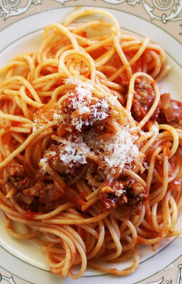 Italian Sausage And Pasta Recipes
 EASY Italian Sausage Spaghetti Recipe