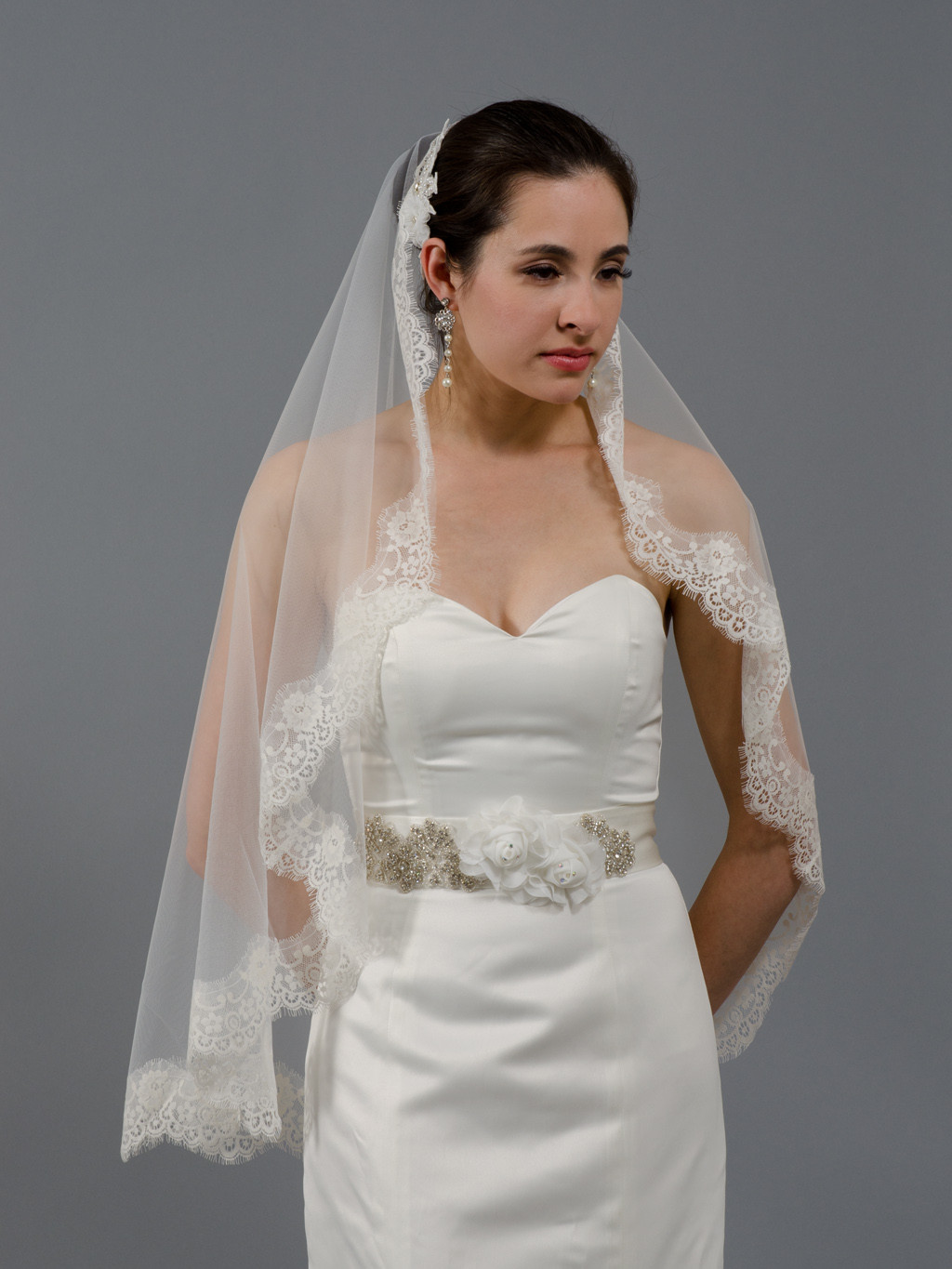 Ivory Wedding Veil
 wedding Mantilla veil light ivory bridal veils V026