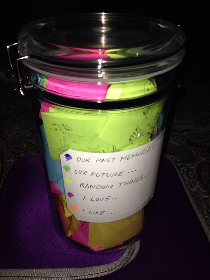 Jar Gift Ideas For Boyfriend
 My boyfriend made me a jar with 365 notes with different
