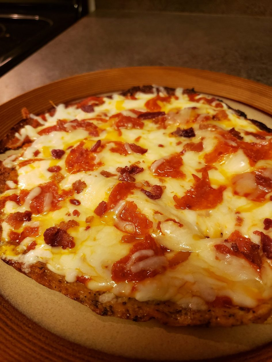 Keto Cauliflower Pizza Crust
 Quick and Easy Keto Pizza with Cauliflower crust – Keto Plates