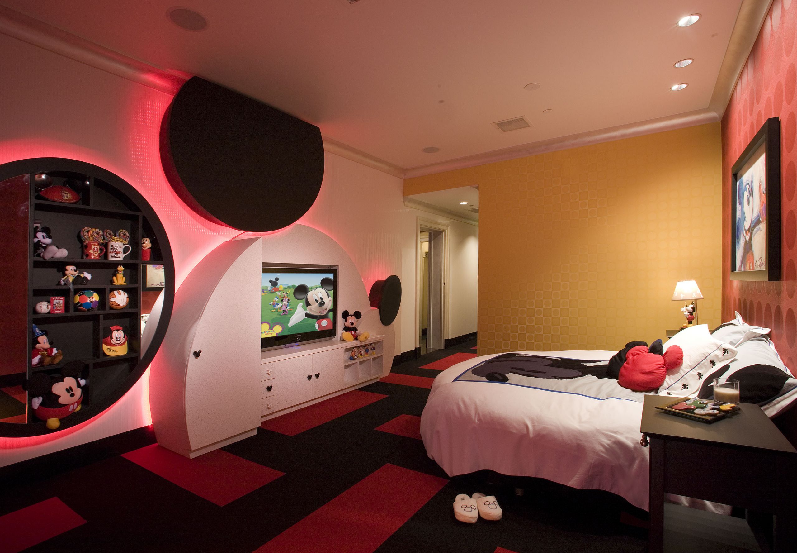 Kids Bedroom Suites
 5 Incredible Cartoon Hotel Rooms for Kids and Kids at