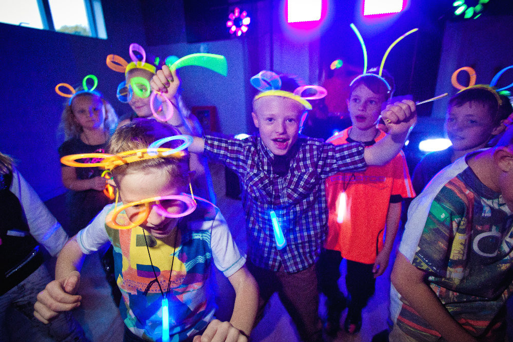 Kids Glow Party
 Kids Disco and Karaoke Parties