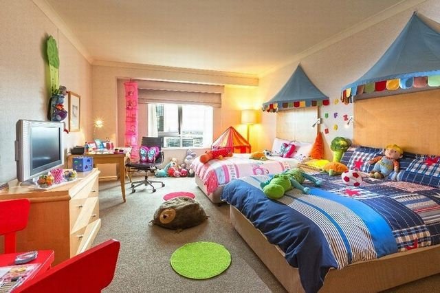 Kids Hotel Room
 Consider the hotel when traveling with the kids