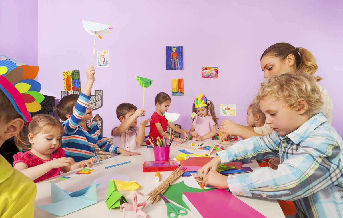Kids Making Art
 7 Simple Yet Fun School Age Activities for Daycare