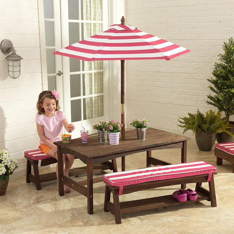 Kids Outdoor Patio Set
 You Can Now Get Kid Sized Patio Furniture For Family Fun