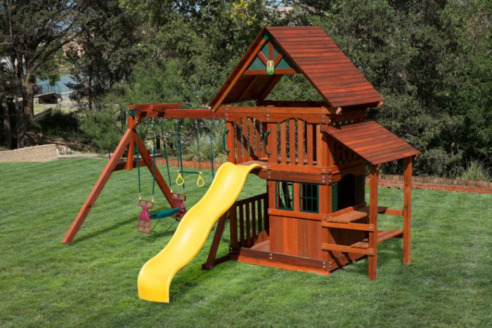 Kids Playhouse Swing Sets
 Swingset with Playhouse WestTexasSwingsets