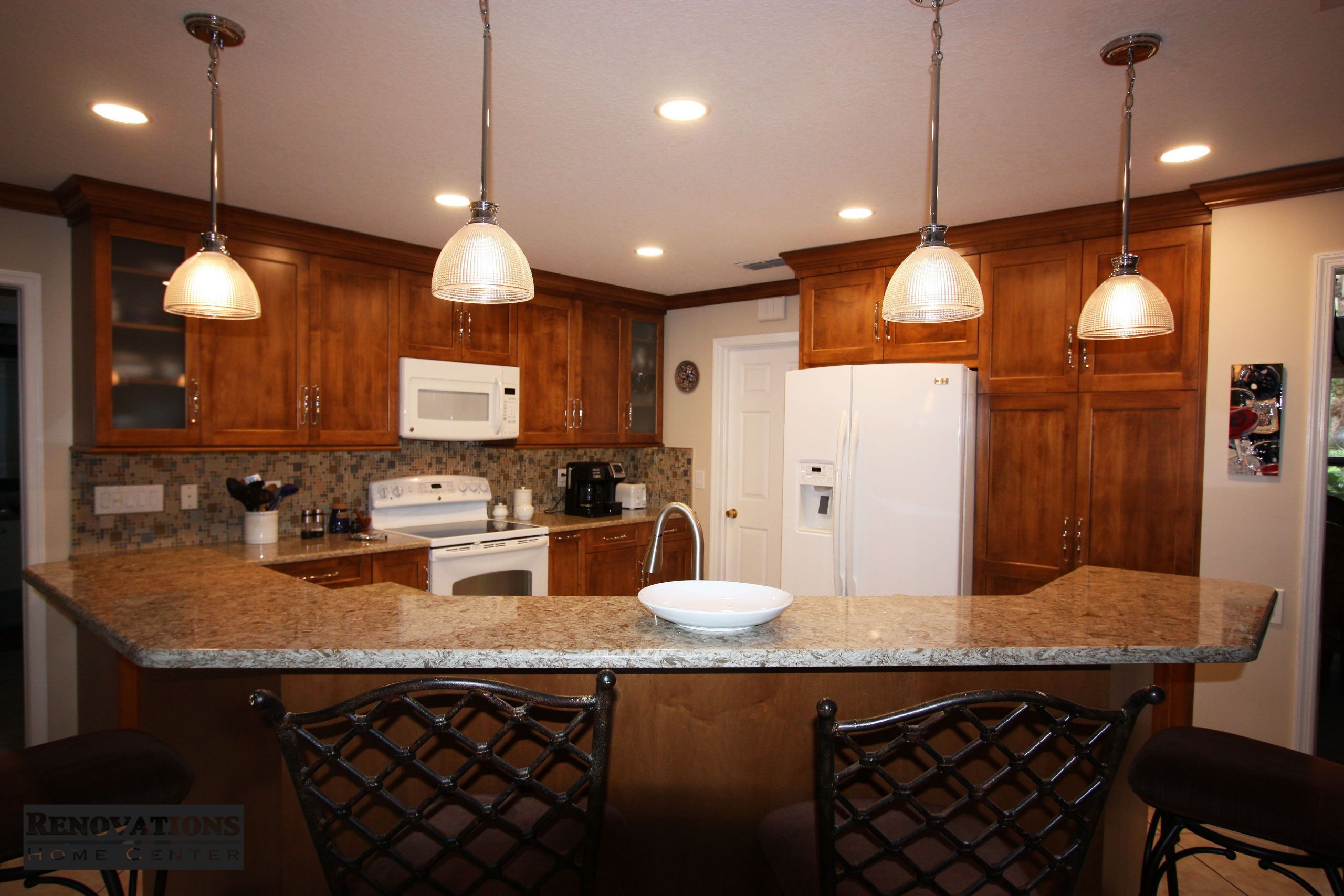 Kitchen And Bath Remodeling Contractors
 Our client in Palm Harbor wanted to refresh their kitchen