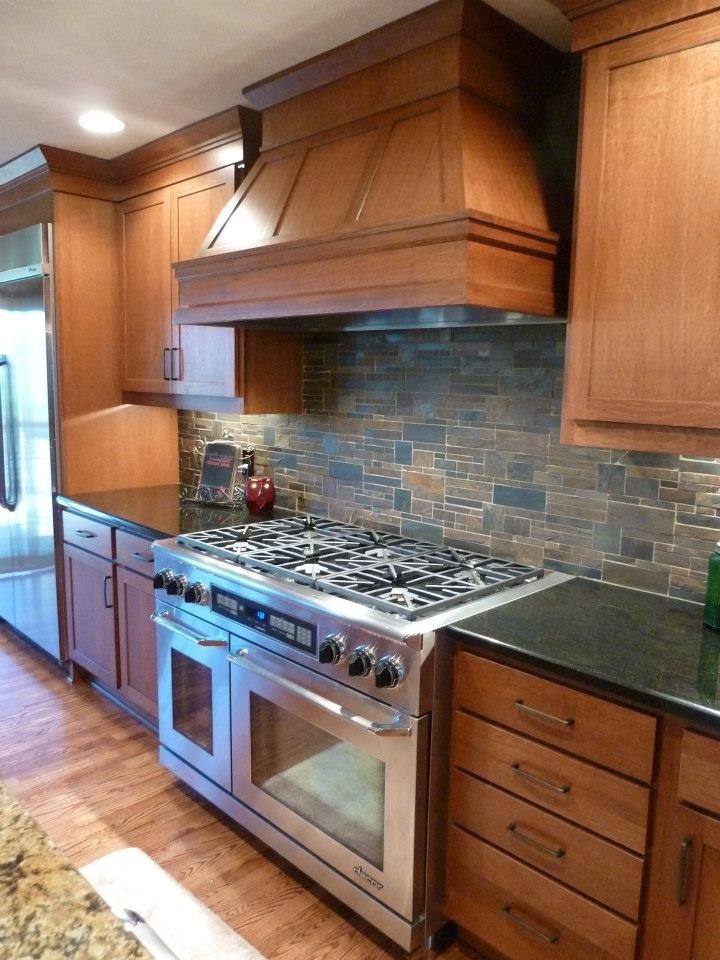 Kitchen Backsplash Material
 Country Kitchen Backsplash Ideas – HomesFeed