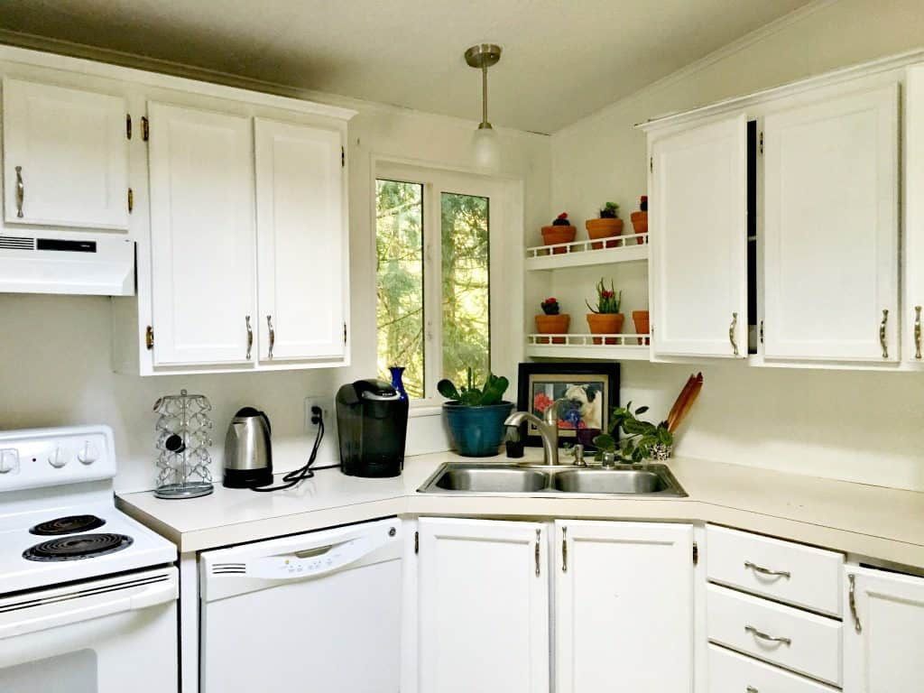 Kitchen Cabinet Cleaner
 The Best Way to Clean your Kitchen Cabinets with Homemade