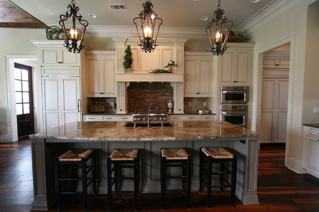 Kitchen Cabinets New Orleans
 Traditional Kitchen Design Example Traditional Kitchen
