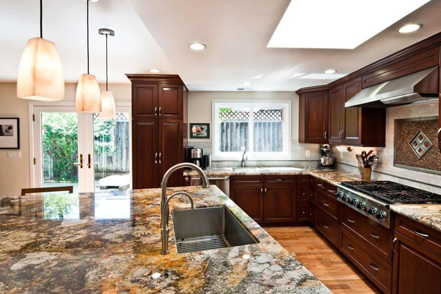 Kitchen Counter Stone
 Choosing a Countertop Contractor for Natural Stone