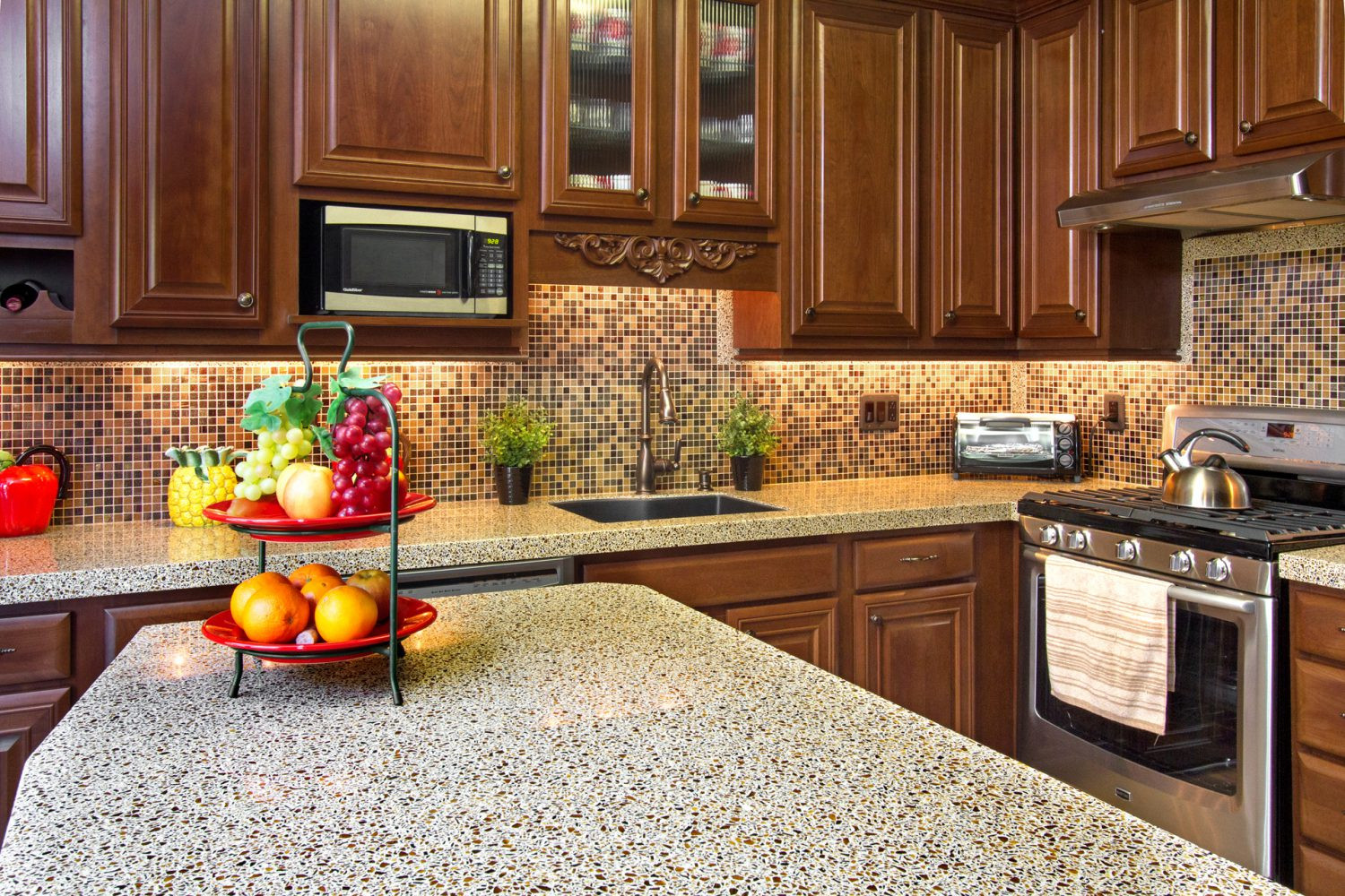 Kitchen Countertop Decor Ideas
 50 Best Kitchen Countertops Options You Should See