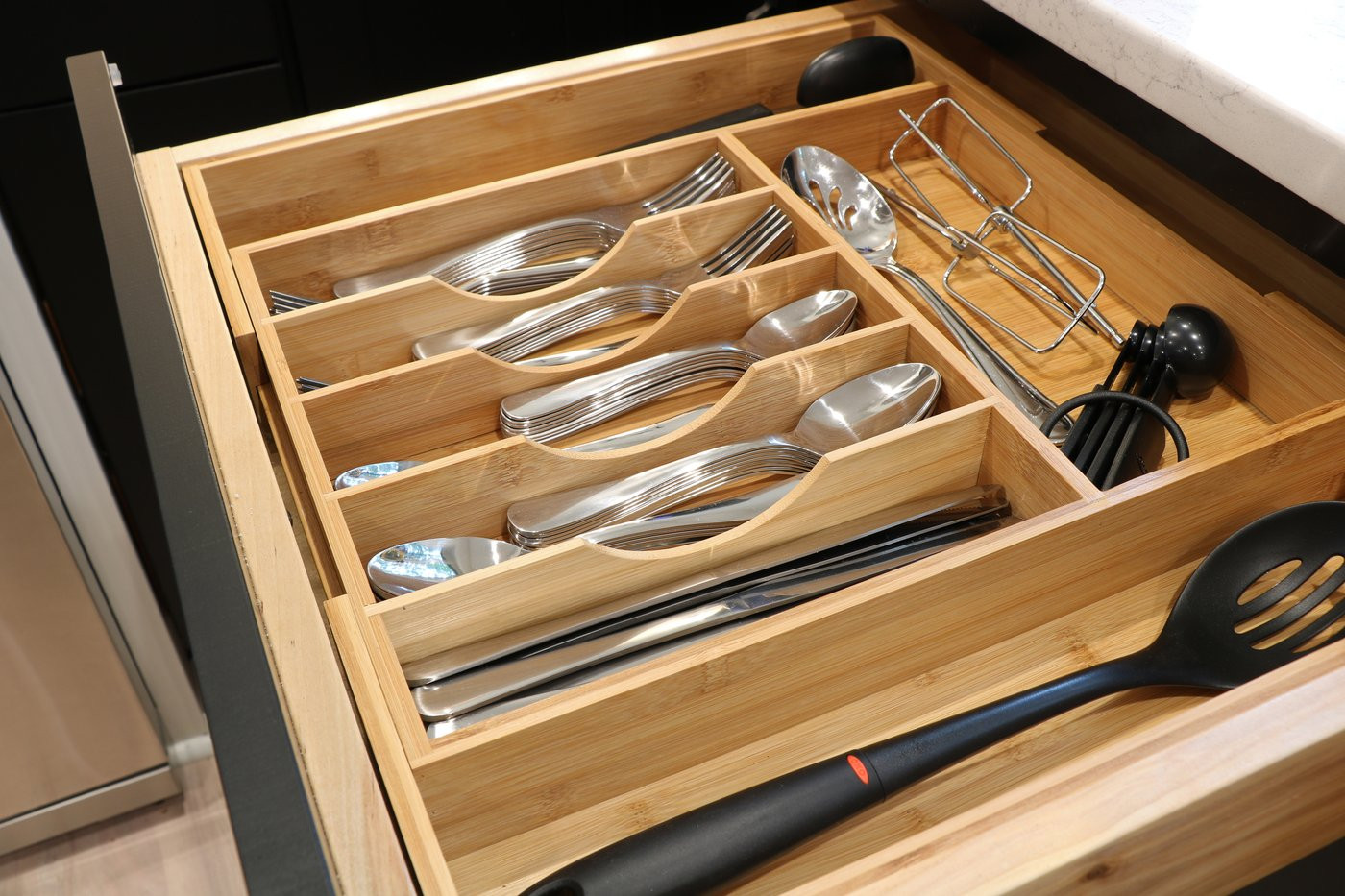 Kitchen Drawer Organizers
 KitchenEdge™ Bamboo High Capacity Kitchen Drawer Organizer