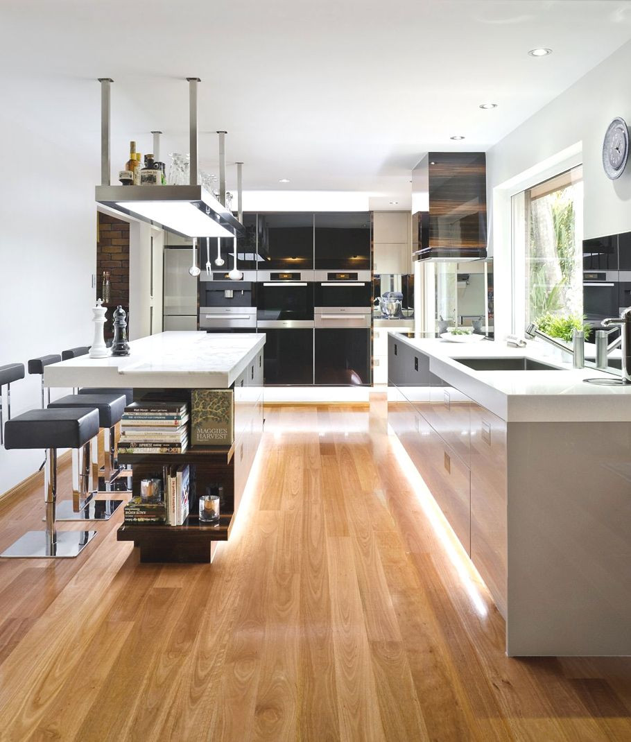Kitchen Floor Designs
 20 Gorgeous Examples Wood Laminate Flooring For Your