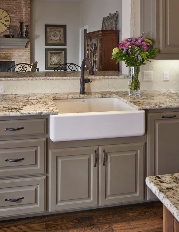 Kitchen Granite Countertop Ideas
 White ice granite countertops for a fantastic kitchen decor