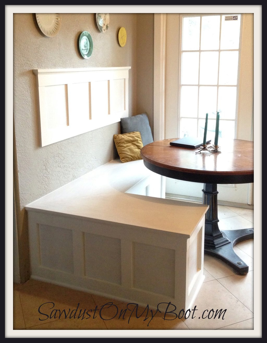 Kitchen Nook Bench With Storage
 Breakfast Nook Bench With Storage – Loccie Better Homes