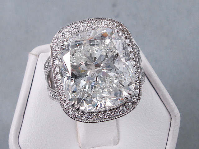 Lab Grown Diamond Engagement Rings
 st Lab Grown Diamond in the World 16 14 Carat