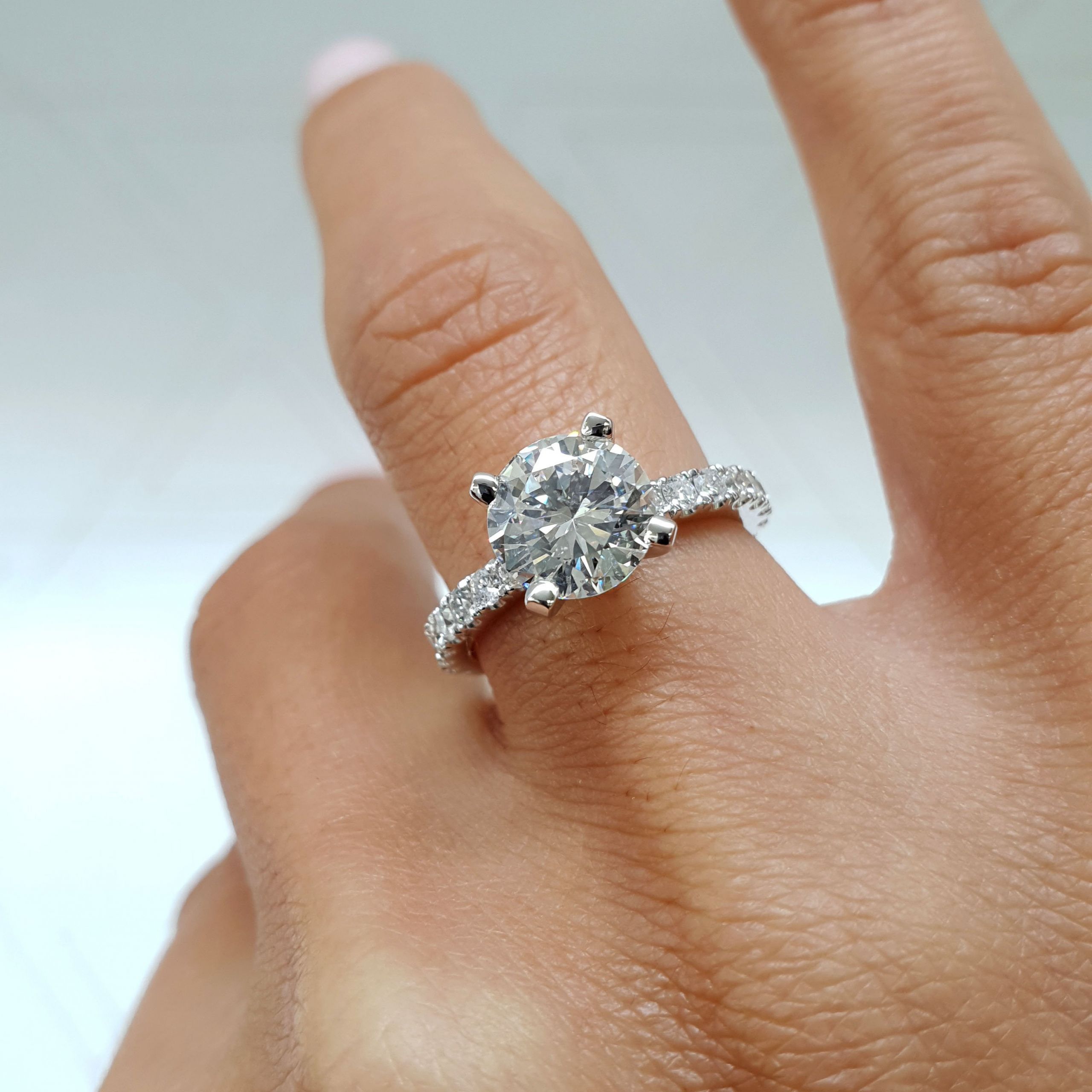 Lab Grown Diamond Engagement Rings
 2 CARAT ROUND BRILLIANT CUT PAVE LAB GROWN DIAMOND