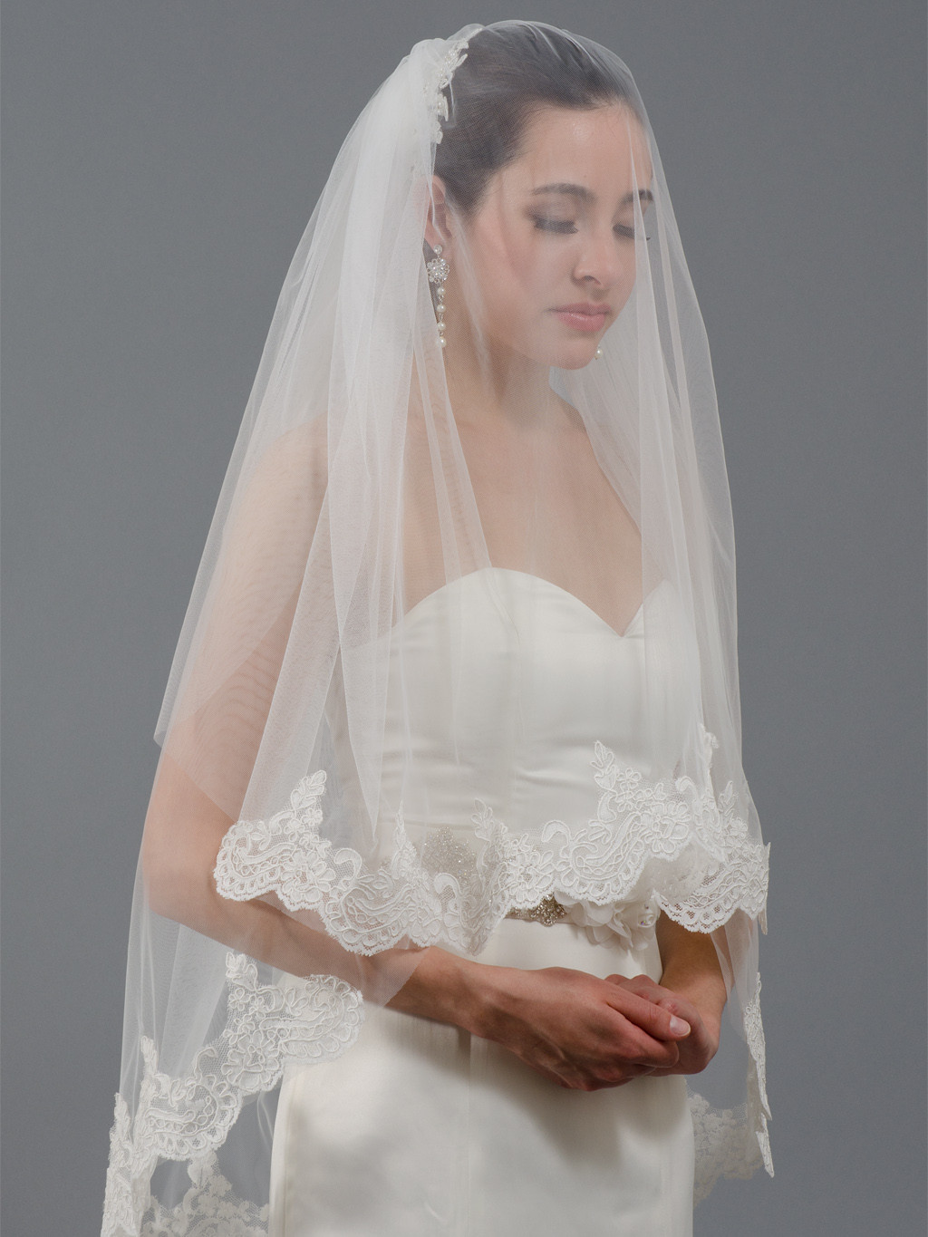 Lace Wedding Veils
 2 tier ivory elbow alencon lace wedding veil V041