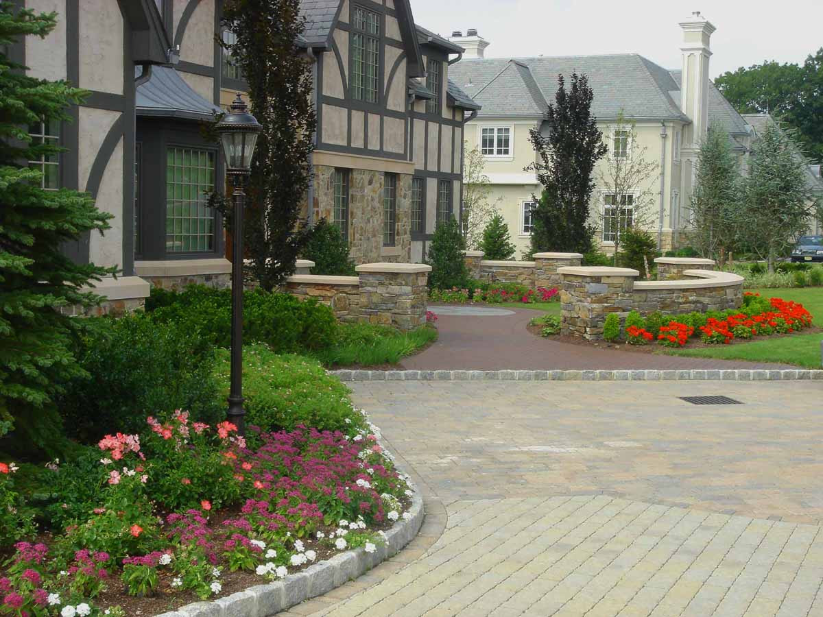 Landscape Design For Front Yards
 31 Amazing Front Yard Landscaping Designs and Ideas