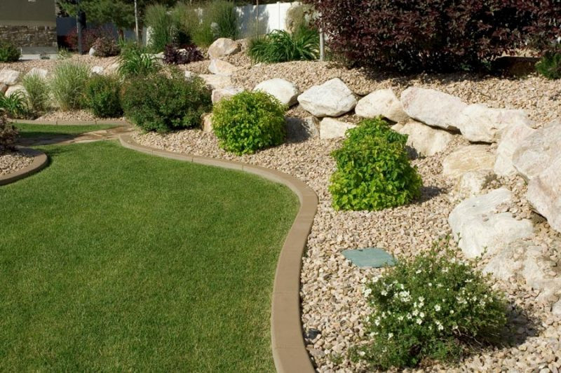 Landscape Edging Borders
 Landscape Edging Ideas That Create Curb Appeal