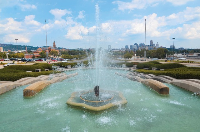 Landscape Fountain Public
 Ten of Cincinnati s best outdoor public fountains