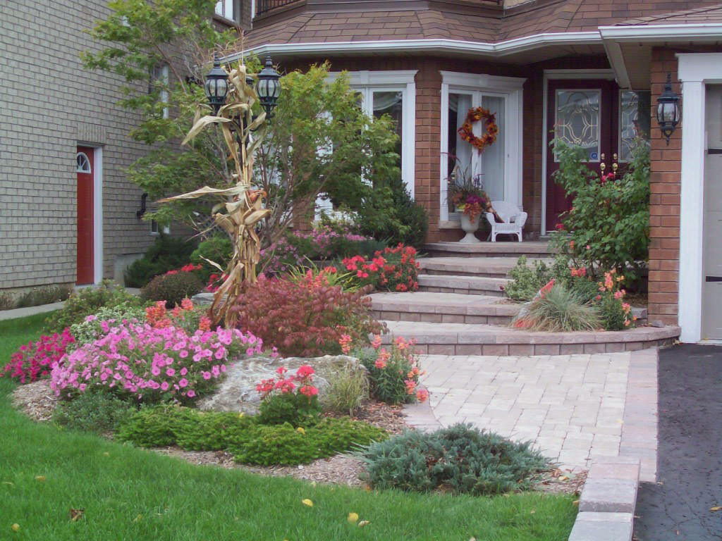 Landscape Front Of House
 8 Most Inspiring Beautiful Flower Bed Ideas Front of House