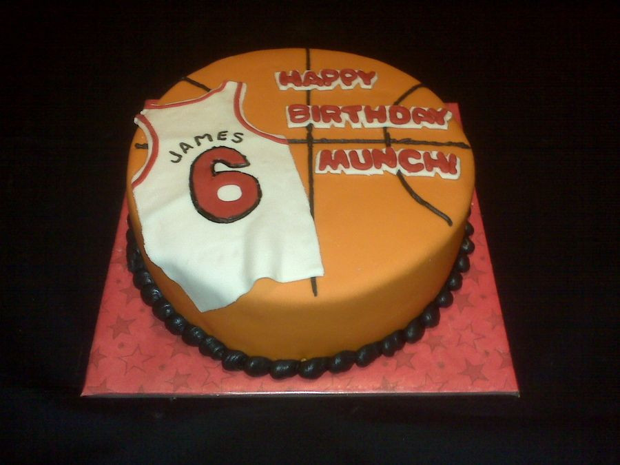 Lebron James Birthday Cake
 Basketball cake