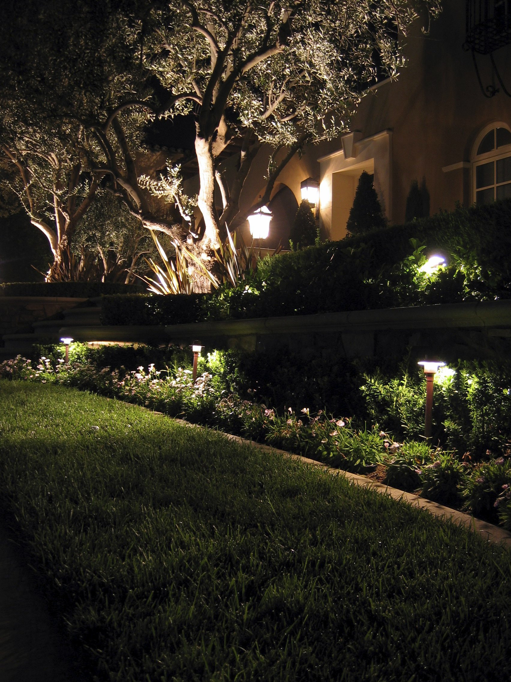 Led Landscape Lights
 7 Inspirational Ideas For Outdoor LED Landscape