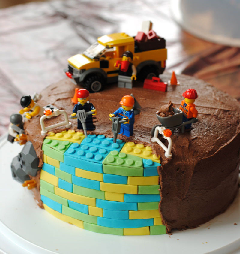 Lego Birthday Cakes
 Leanne bakes Lego Birthday Cake