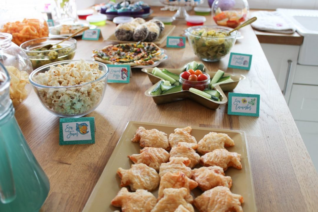 Little Mermaid Party Snack Ideas
 how to make the best Little Mermaid themed kids party food