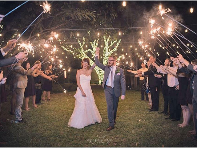 Long Sparklers For Wedding Reception
 How To Use Sparklers For Wedding Exits